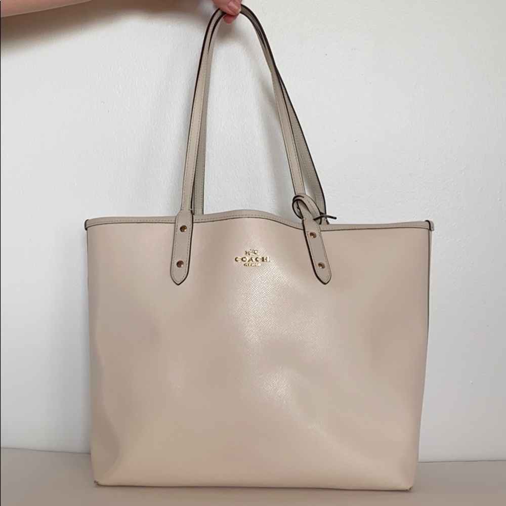 Coach Tote- Reversible!